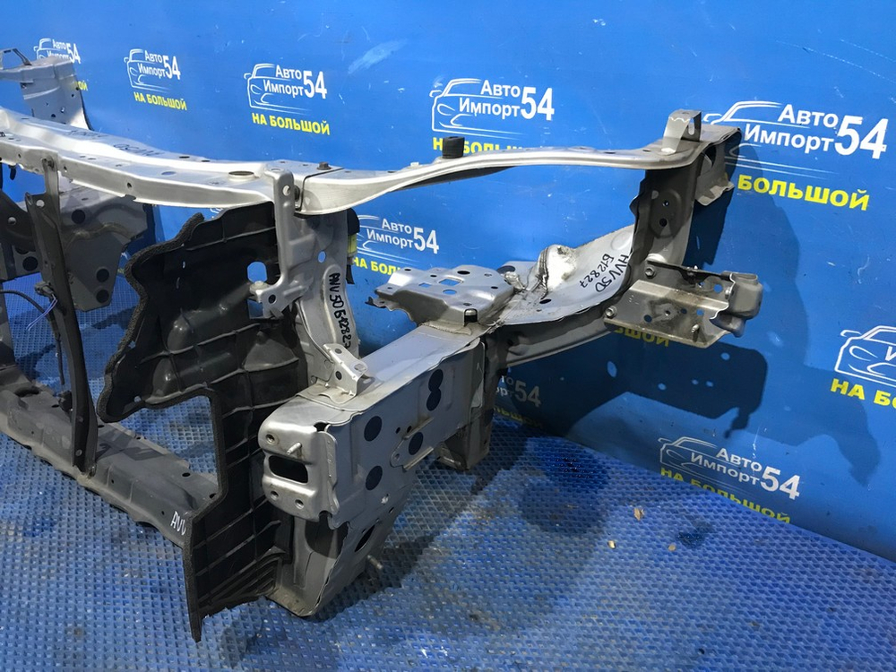 Рамка радиатора / телевизор TOYOTA CAMRY 2011-2017