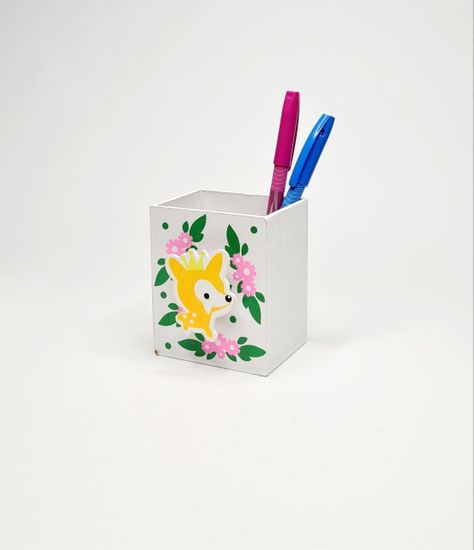 Подставка для ручек из дерева, замок