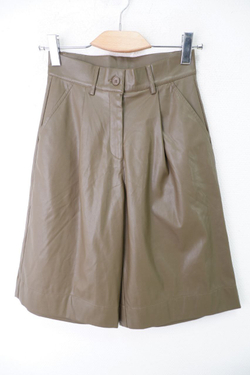 Шорты стильные 44 размер, новые