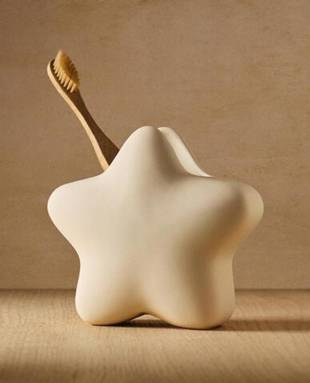 ZARA HOME ДЕТСКИЙ СТАКАН ДЛЯ ЗУБНЫХ ЩЕТОК «ЗВЕЗДА», КРЕМОВЫЙ