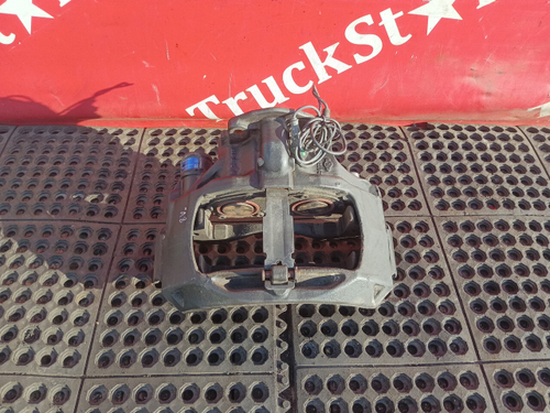 Суппорт передний правый 2020г.