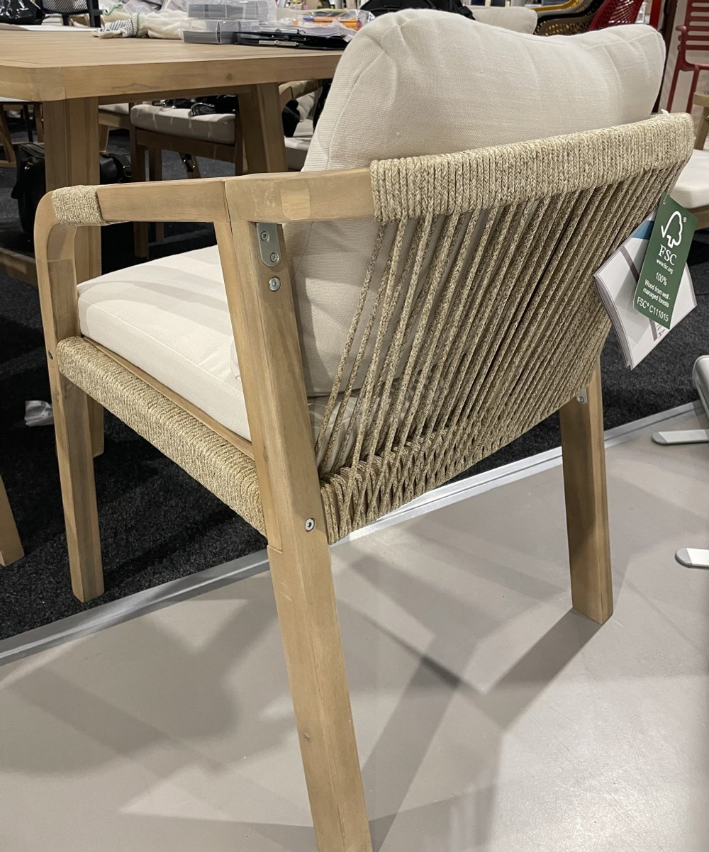 Кресло деревянное с подушками Tagliamento Rimini KD, натуральный, бежевый
