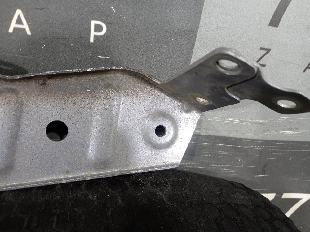 Кронштейн крыла переднего правого Great Wall Poer Kingkong 22-нв Б/У Оригинал 8400207XPS11A