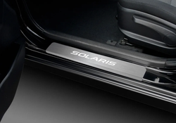 Накладки на пороги AutoMax для Hyundai Solaris I поколение 2010-2014, нерж. сталь, с надписью, 4 шт., AMHYSOL02