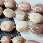 Солнечный камень, крупная галтовка, 12-15 мм, камни овалы бочонки, штучно