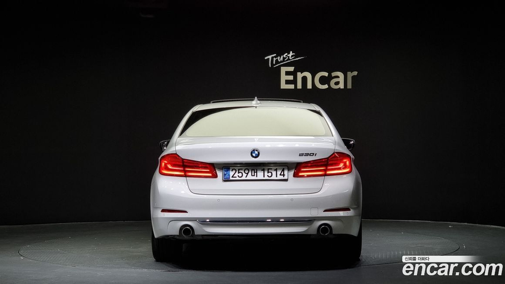 BMW 5 Series (G30) 530i Luxury Plus (09.2020)