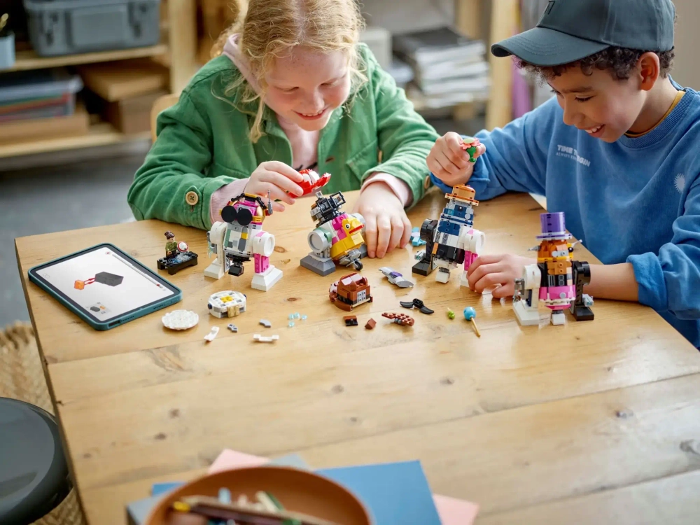 Конструктор LEGO Star Wars 75392 Конструирование дроидов