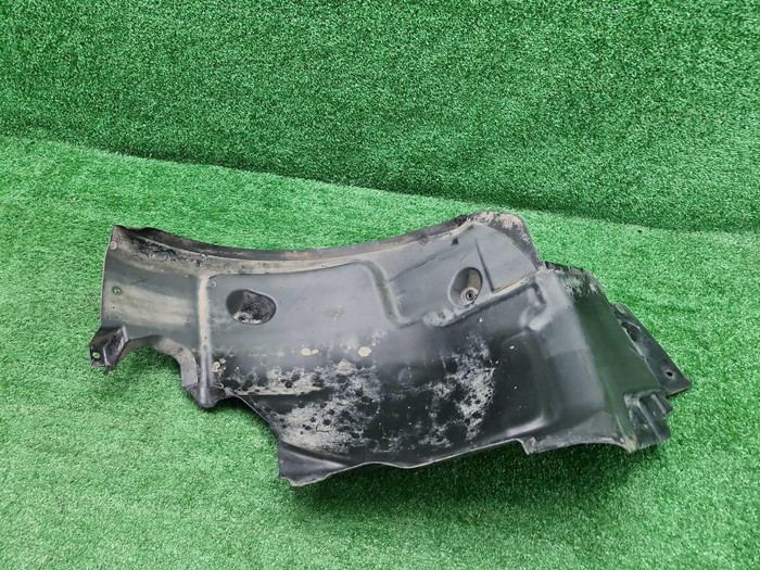 Подкрылок передний левый Mercedes E C238 (16-21)