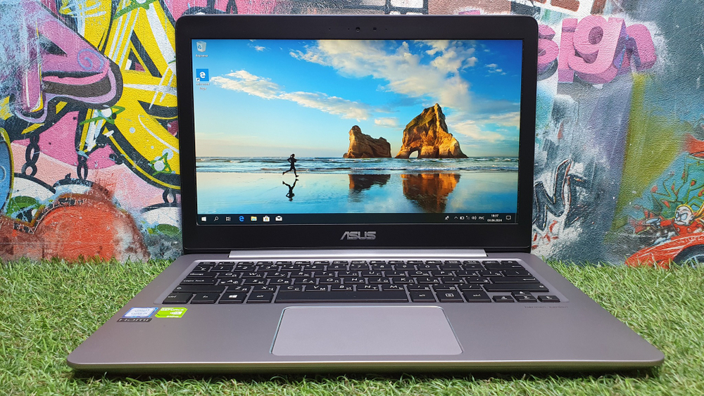 Ноутбук ASUS i5-7/16Gb/940MX 2Gb/3K/Zenbook UX310UA-FB889R 90NB0CJ1-M14450/Windows 10