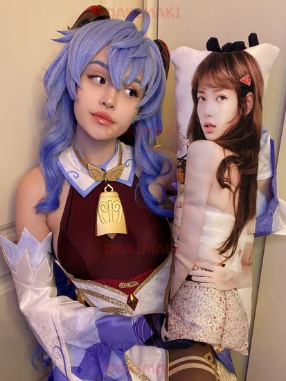 Мини дакимакура Лиса из Блэкпинк, Blackpink арт. M1109, 60х20 см