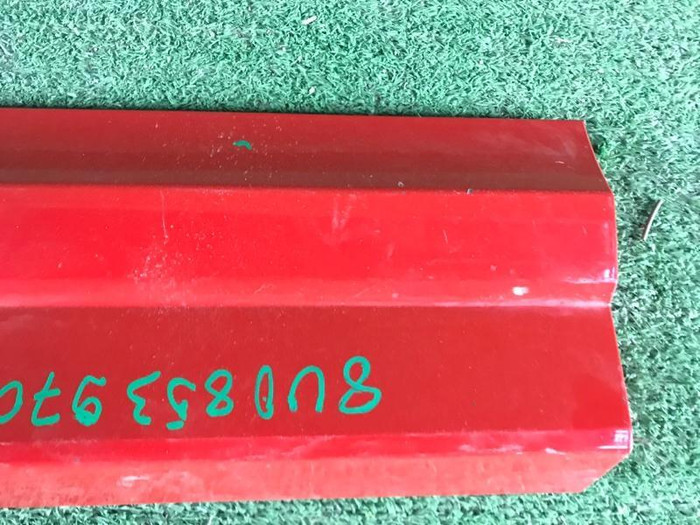 Накладка двери задняя правая Audi Q3 1 8U (2014-2018)