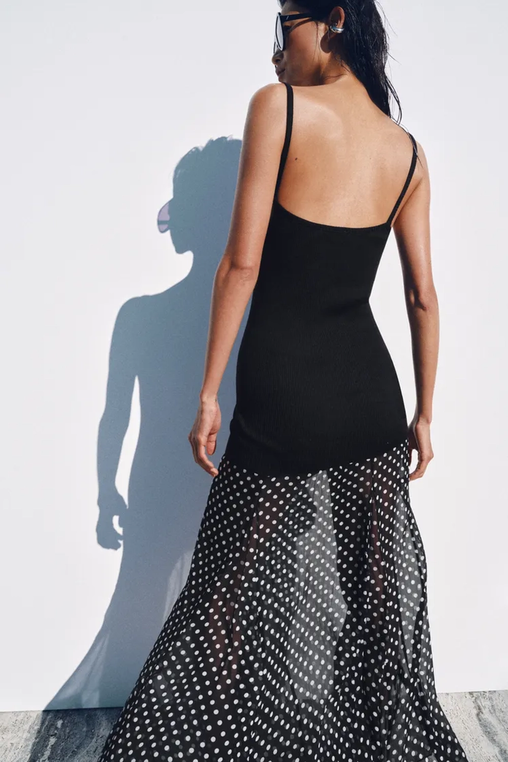 ZARA ПЛАТЬЕ МИДИ НА ТОНКИХ БРЕТЕЛЯХ, ЧЕРНЫЙ