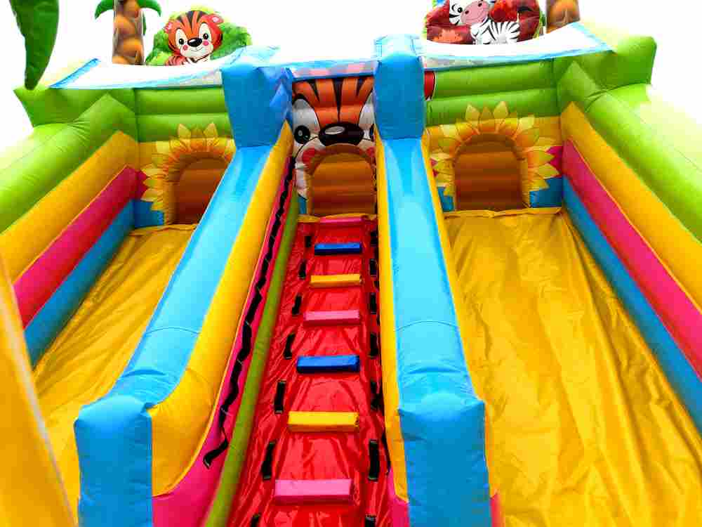 Коммерческий надувной батут «Звериная команда 2», 9х5х5 м