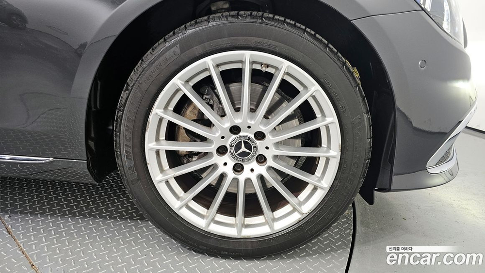 Mercedes-Benz E-Class W213 E250 Exclusive (03.2021)