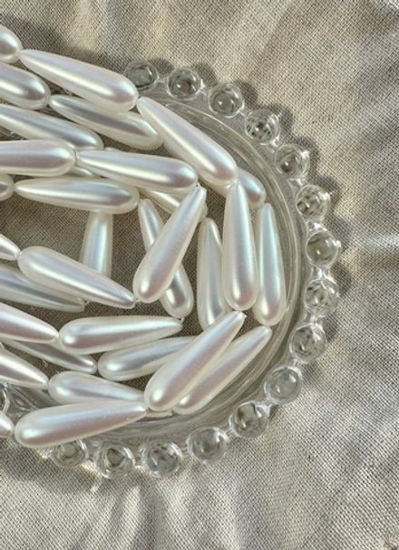 Жемчуг капля 8х28мм, майорка матовая (1шт)