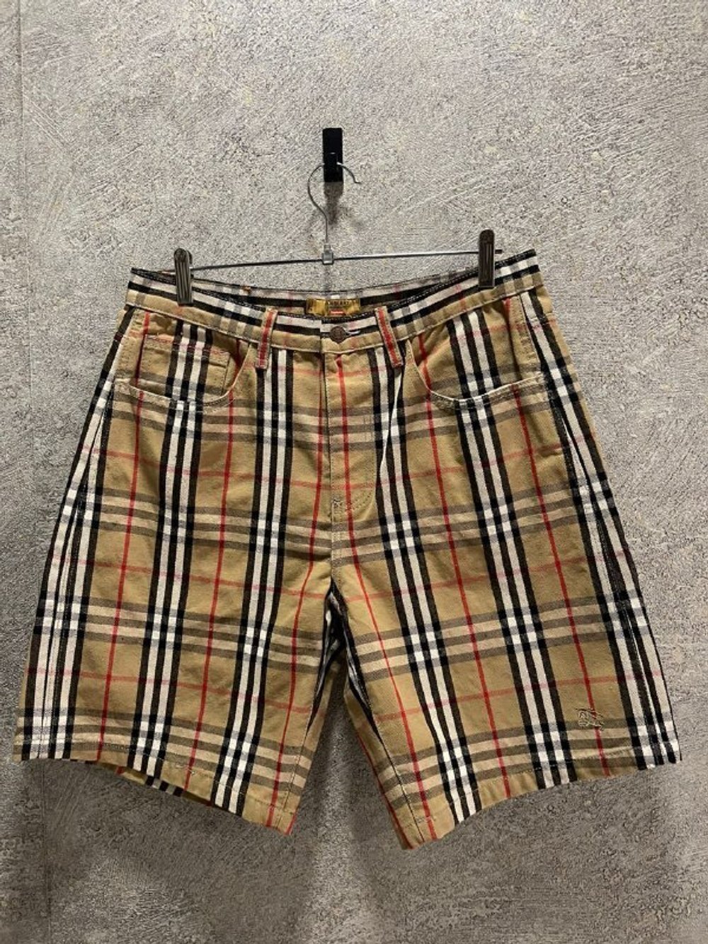 Шорты Burberry