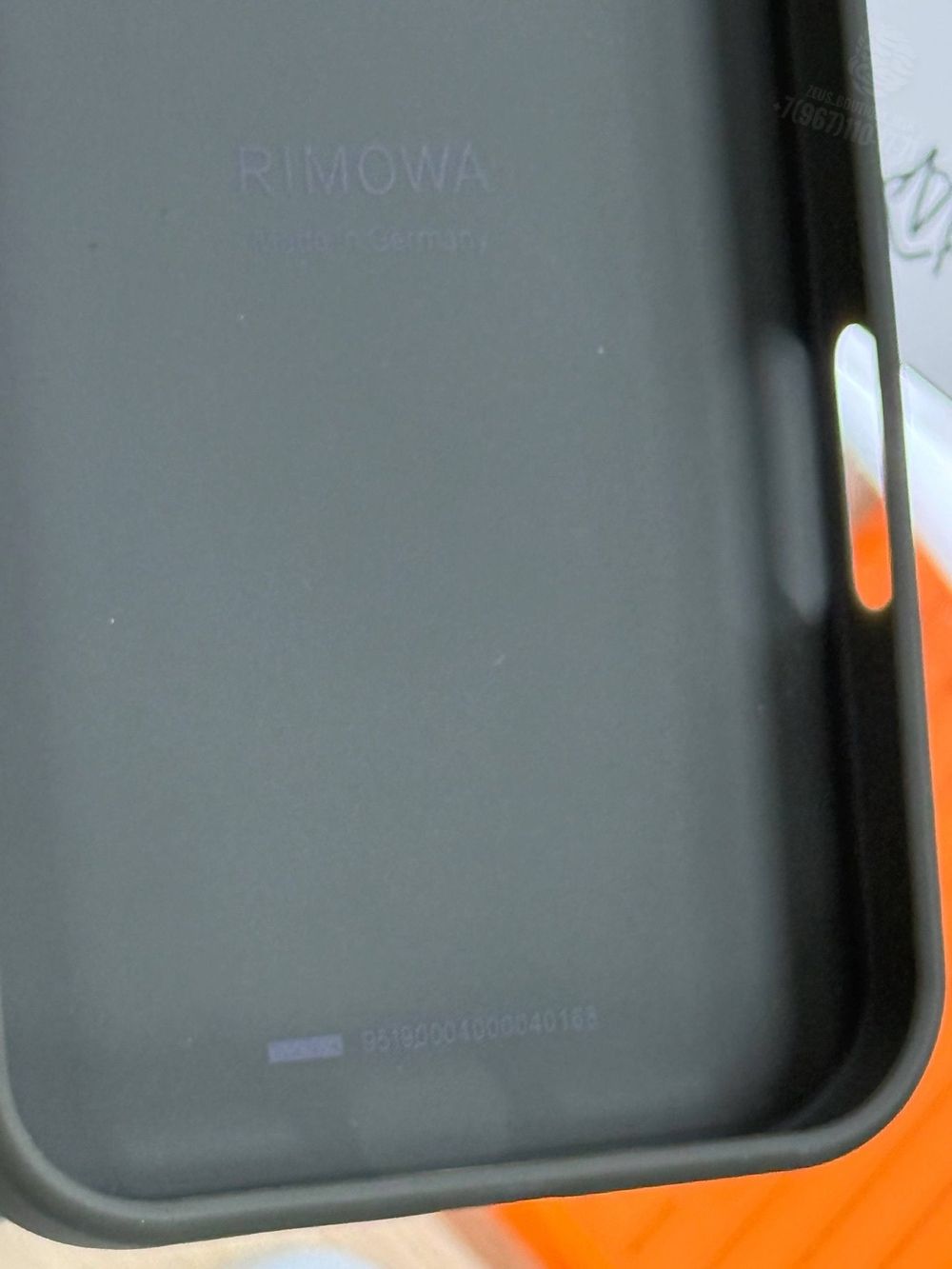 Чехол на iPhone 17 Pro Max Rimowa