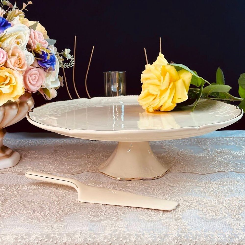 Lenardi 205-408 Тортовница 36см с лопаткой ДОМИНИКА КРЕМ в под.уп.(х4)Фарфор