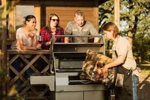 Угольный гриль Napoleon PRO-605