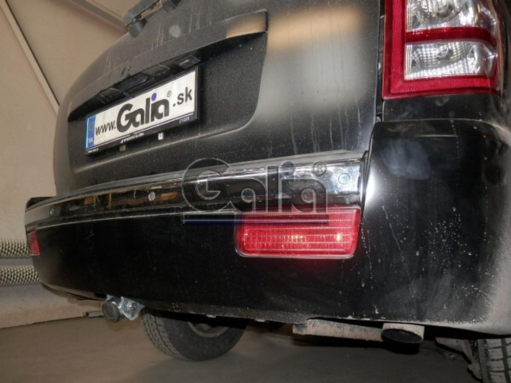 Фаркоп оцинкованный Galia J006A для Jeep Grand Cherokee WK 2005-2010, Jeep Commander 2006-2010(паспорт и сертификат в комплекте)(без электрики)