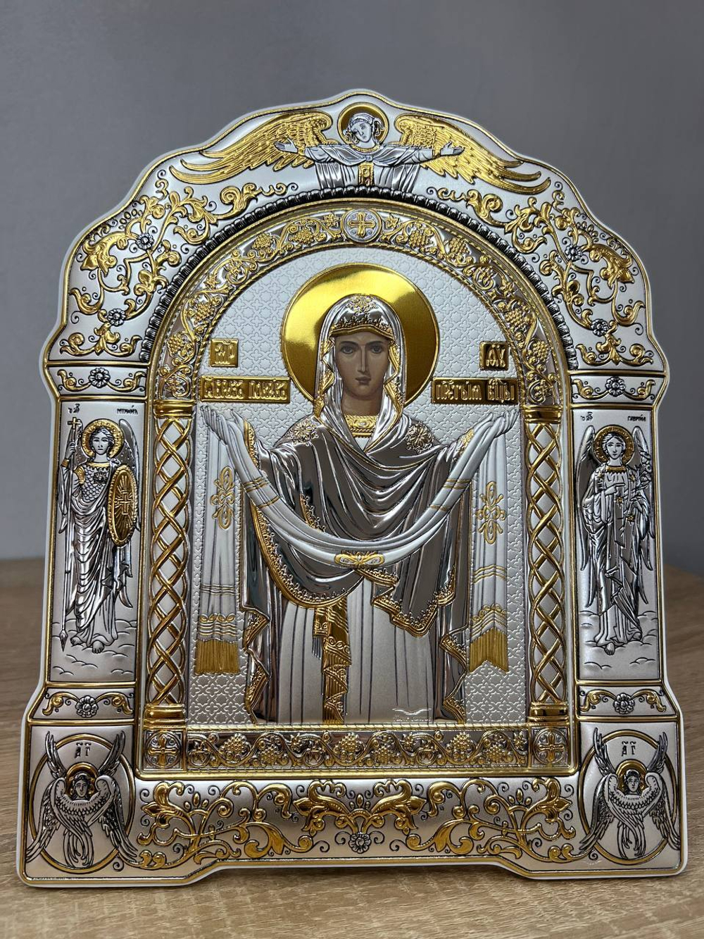 Покрова, икона арочная с рамкой, белое дерево 206х270