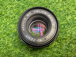 MC Helios-44M-5