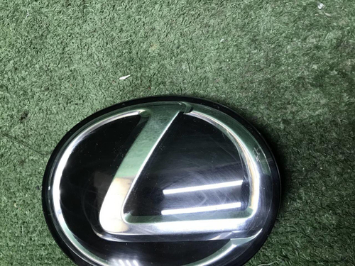 Эмблема решетки радиатора Lexus RX 4 (2019-2022)