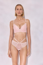 Телесные трусики-стринги Glossy Iris с цветочным кружевом (Размер: 40) (Цвет: телесный)
