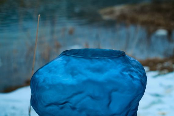 Паскаль (синий) Ваза стеклянная матовая 33.5х23х30.5см