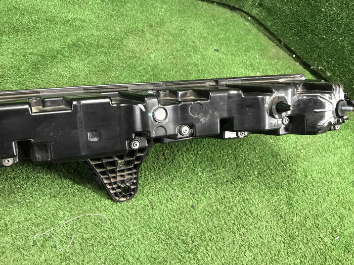 Фонарь крышки багажника Lixiang L9 (2022-н.в.)