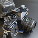 №40 Фотоаппарат плёночный "Зенит-12" с объективом "Гелиос-44м-4", металл, пластик, стекло, Красногорский механический завод (КМЗ), СССР, 1983-1991 гг.