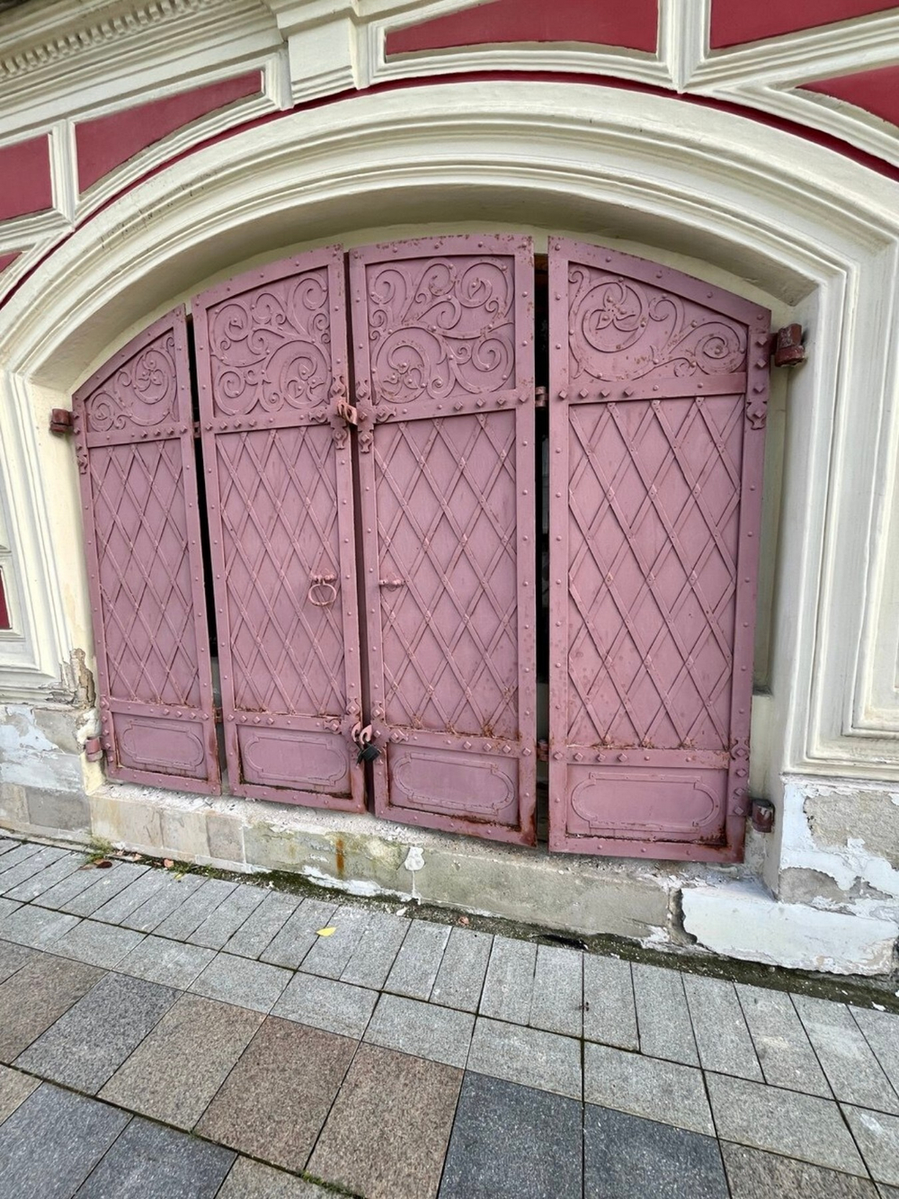 "Школьная улица: экскурсия по старой слободе"