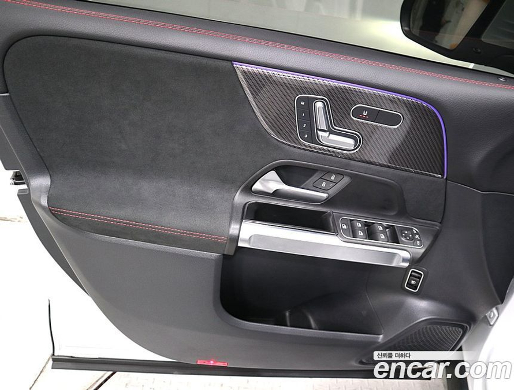 Mercedes-Benz GLB-Class X247 AMG GLB35 4MATIC (06.2022)