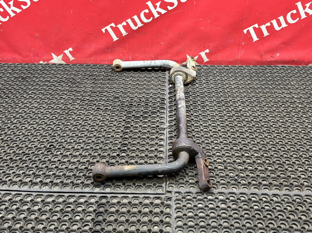 Стабилизатор передний