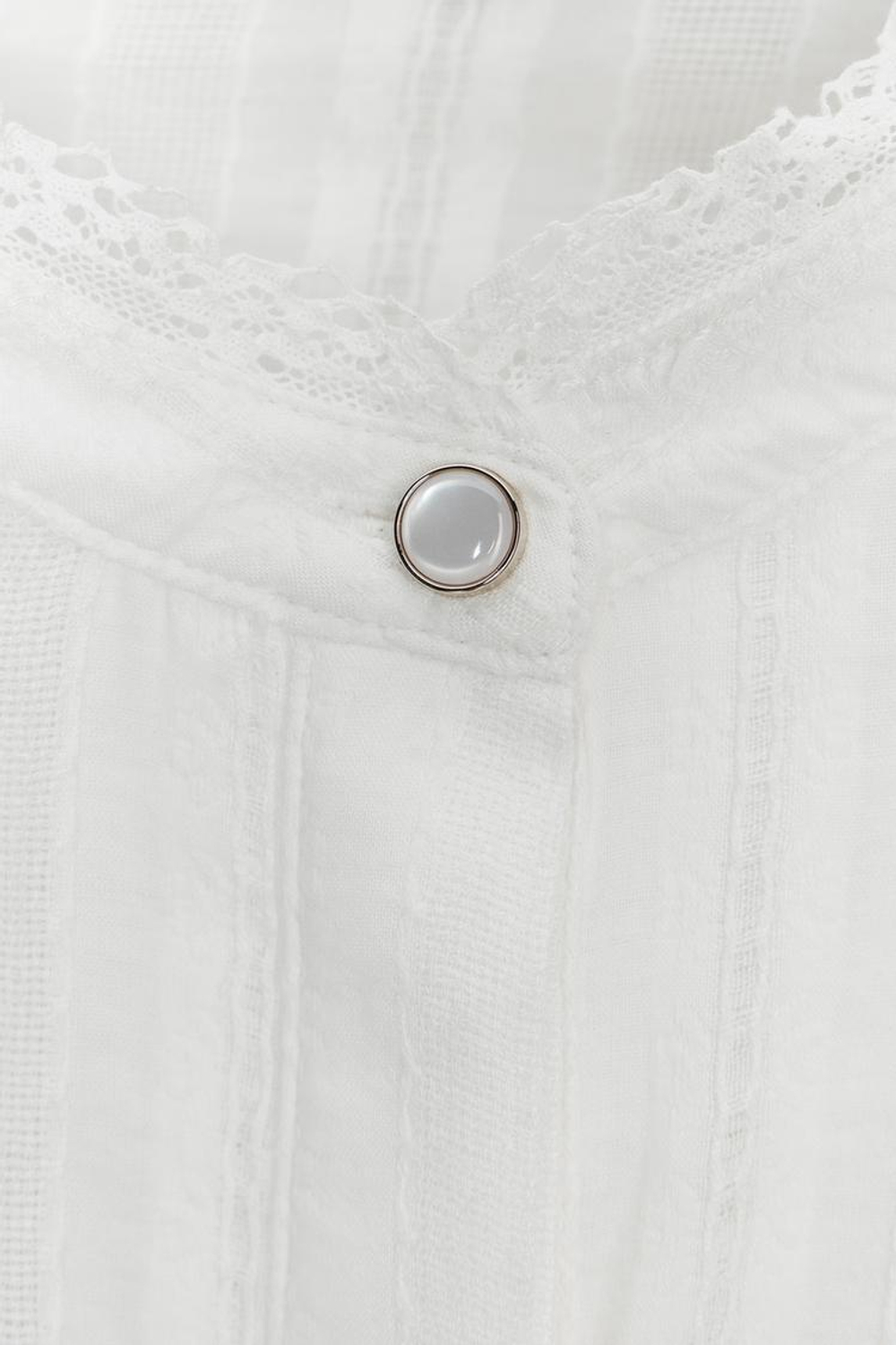 ZARA БЛУЗА С КРУЖЕВОМ И ВОЛАНАМИ, БЕЛЫЙ