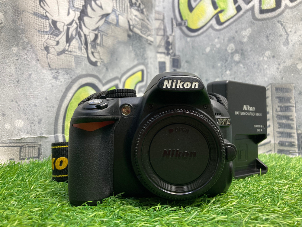 Nikon D3100 3.500 кадров
