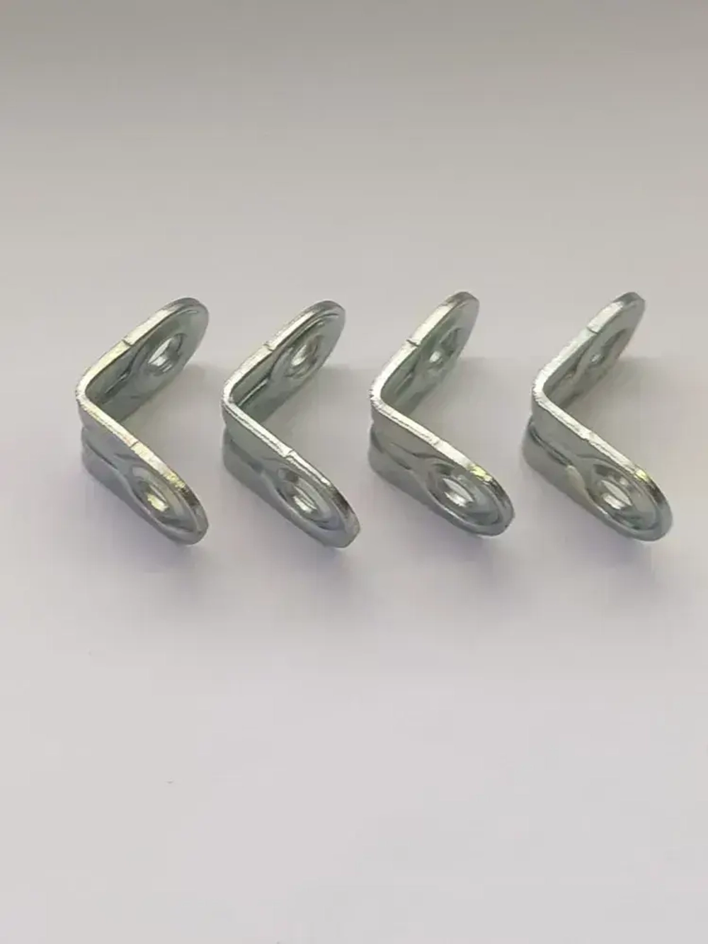 Уголок-кронштейн крепежный мебельный металлический 22х22х15 мм (8 шт)