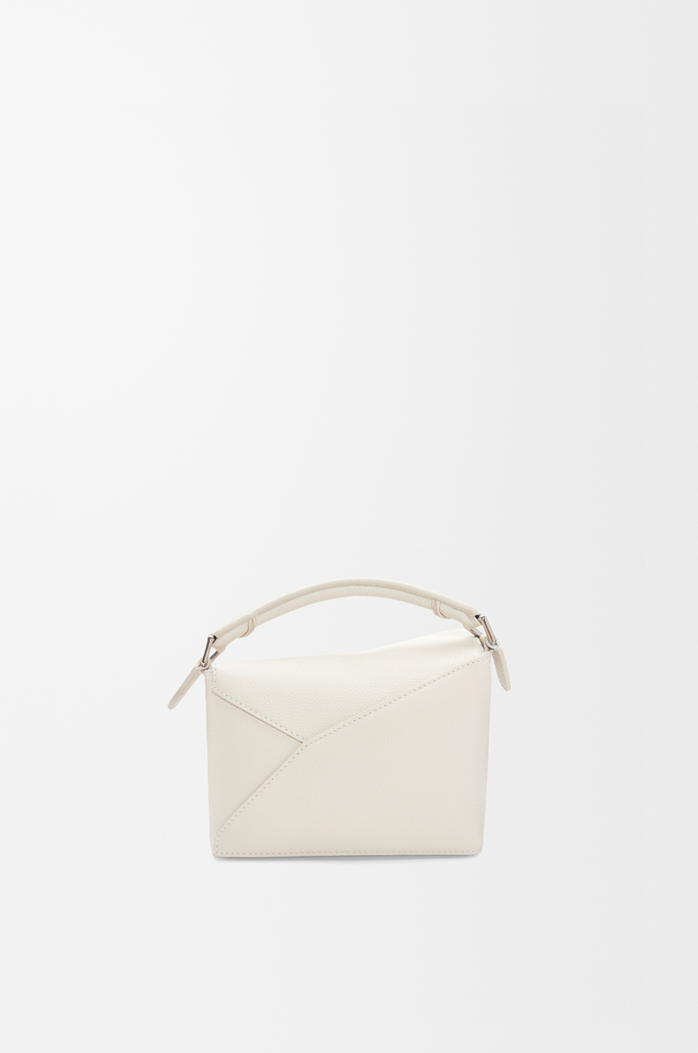 Loewe Мини-сумка Puzzle Edge из мягкой зернистой телячьей кожи, экрю