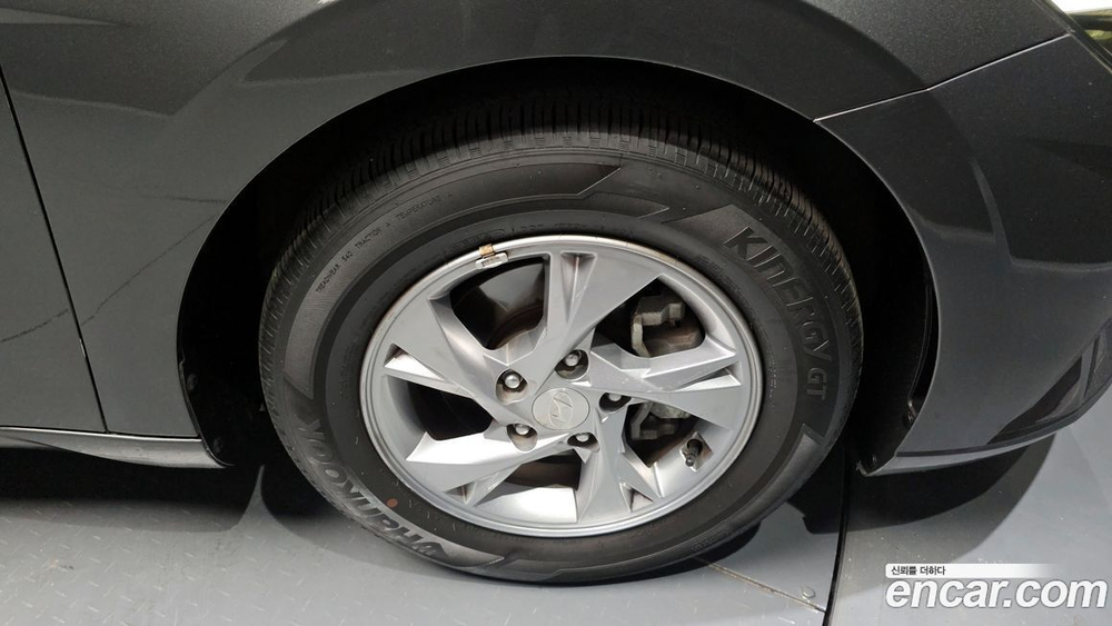 Hyundai Avante (CN7) 1.6 (12.2020)