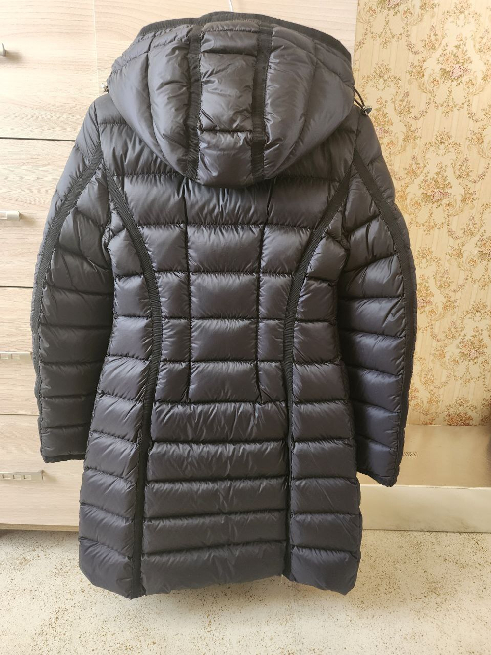 Пуховик Moncler
