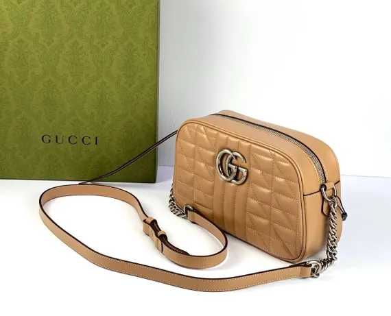 Сумка на плечо Gucci GG Marmont маленького размера персиковый