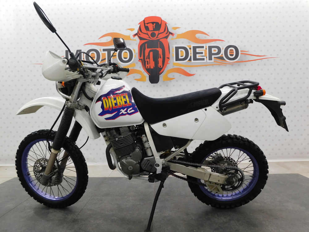 Suzuki Djebel 250 XC, 2000