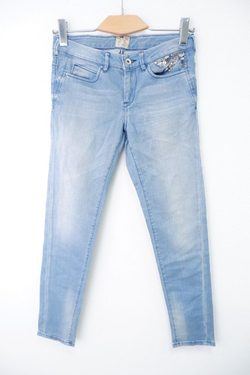 Джинсы Guess базовые 40 размер