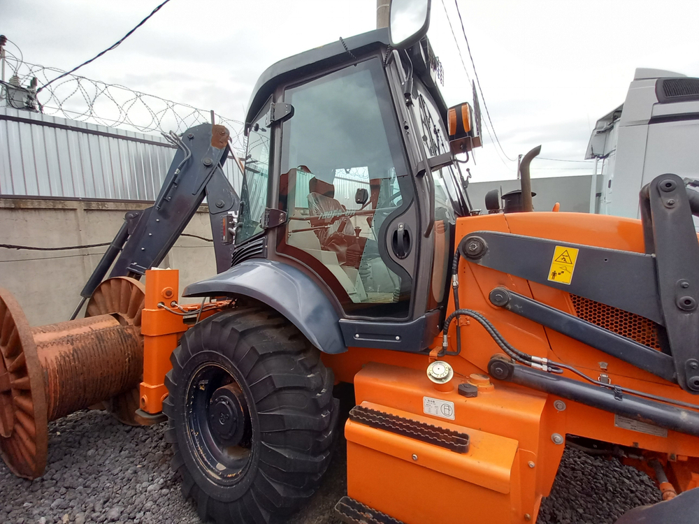 PROKEEPER R* Экскаватор-погрузчик R38 (Дизельный, 4,8 л, 102 л.с., АТ)