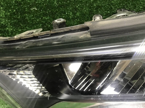 Фара левая Toyota RAV4 5 XA50 (2018-н.в.) LED