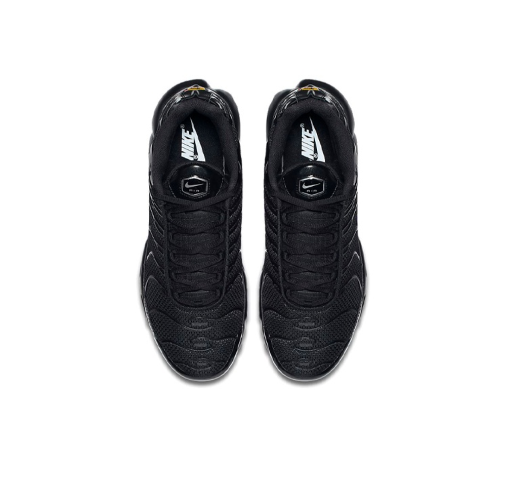 Nike air max plus triple black mens sales