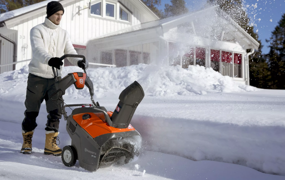 Снегоуборщик HUSQVARNA ST 131