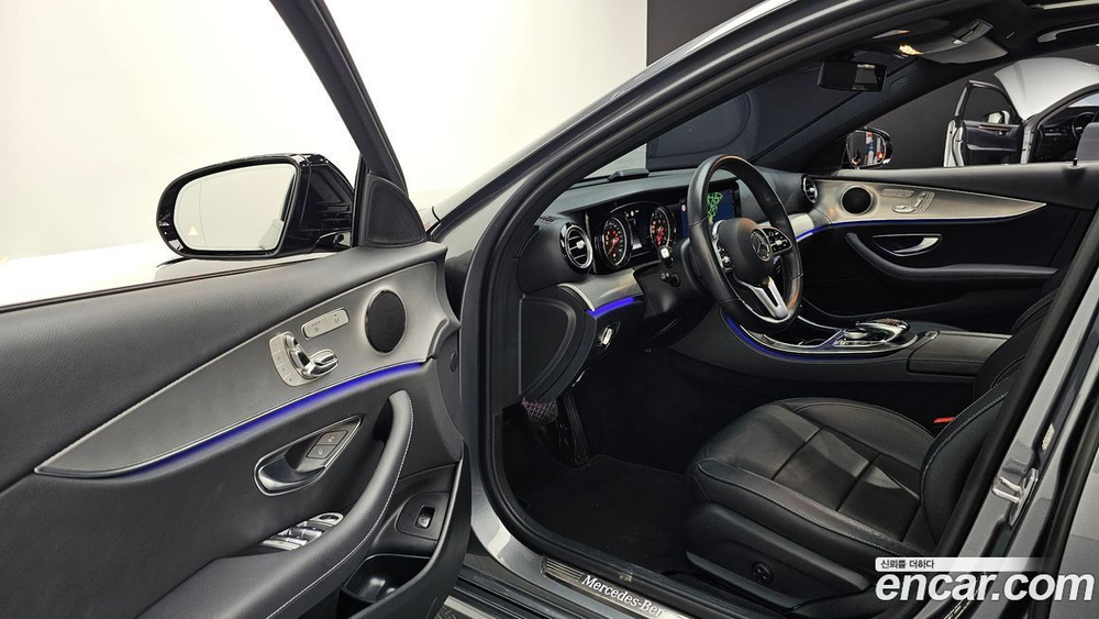 Mercedes-Benz E-Class W213 E250 Avangarde (06.2020)