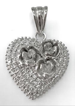 Ювелирная подвеска из серебра