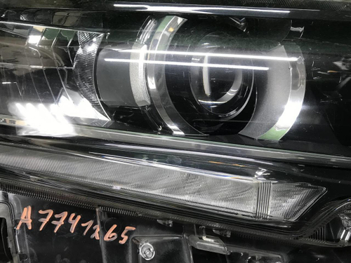 Фара правая Toyota LC Prado 150 (2017-н.в.) LED